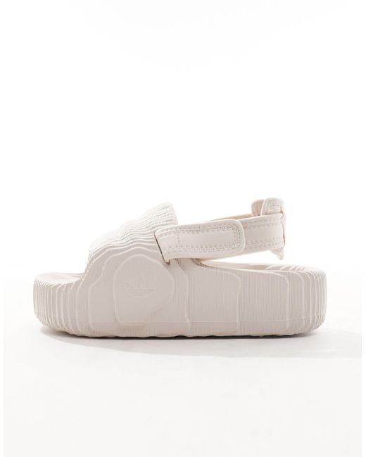 Sandalias beis adilette 22 xlg Adidas Originals de color White
