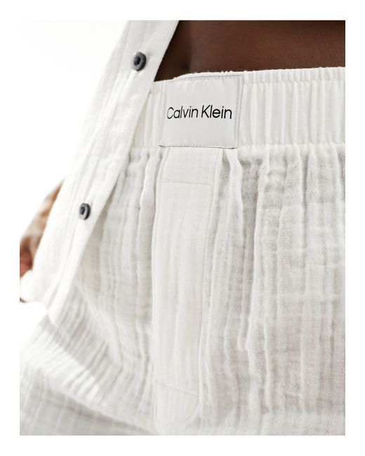 Calvin Klein White – schmal geschnittene boxershorts aus strukturierter baumwolle