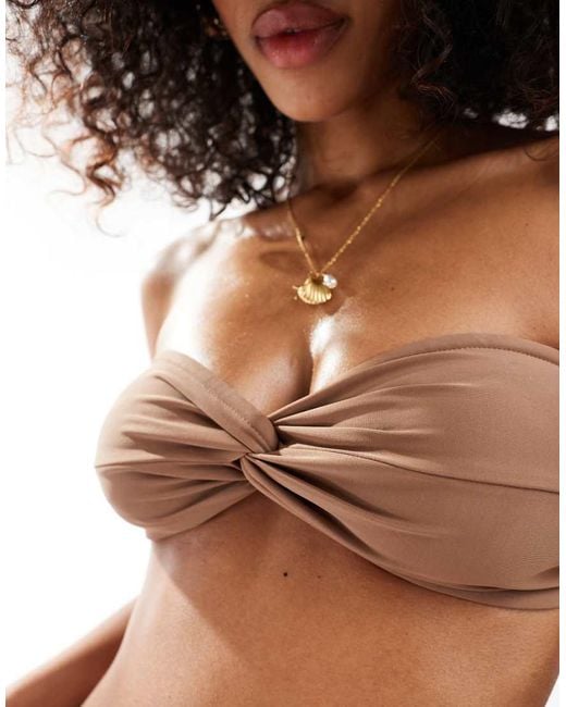 Top Bikini A Fascia Color Mocha Incrociato di Miss Selfridge in Brown
