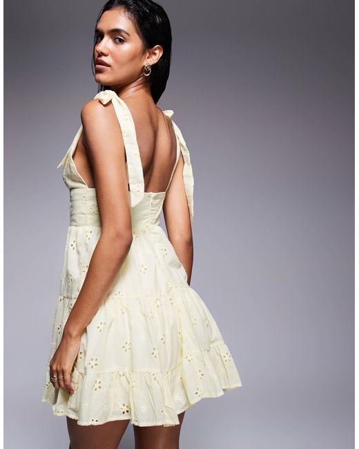Princess Polly Yellow – gestuftes minikleid mit lochmuster