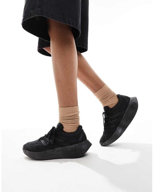 Adizero Aruku di Adidas Originals in Black