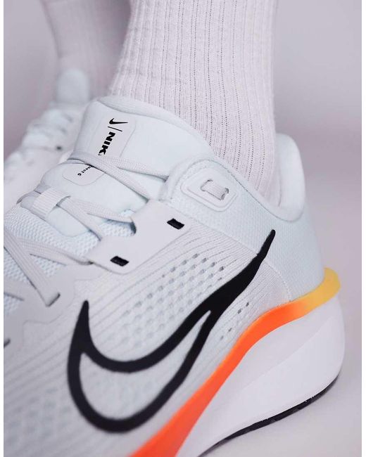Nike Gray Quest 6 Trainers for men