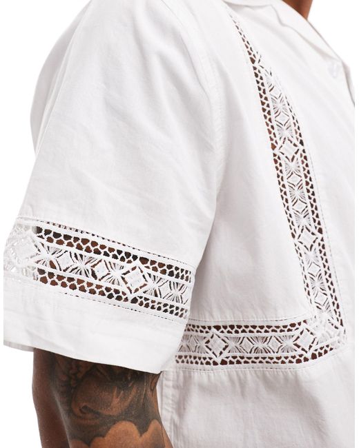 ASOS – locker geschnittenes hemd aus popeline mit reverskragen und gehäkelten einsätzen in White für Herren