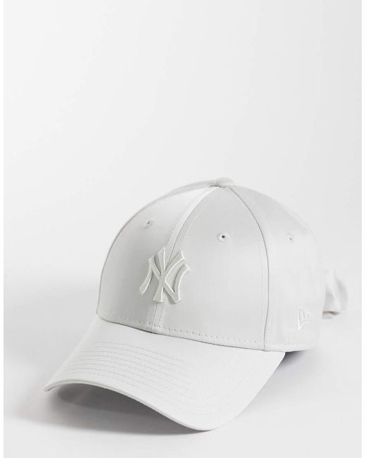 KTZ White Ny Yankees Womens 9forty Satin Bow Back Cap