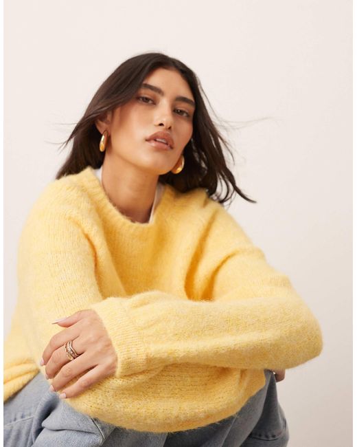 Pull oversize à col ras ARRANGE en coloris White