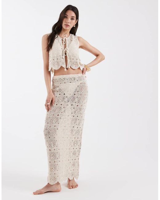 4th & Reckless Natural Cotton Rich Crochet Floral Tie Front Cropped Beach Waistcoat