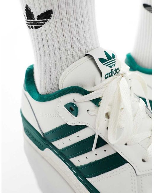 Rivalry di Adidas Originals in White