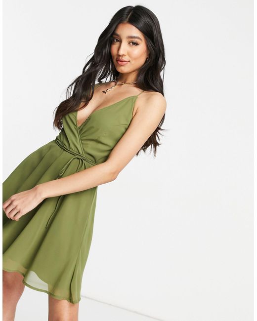 Vestito corto avvolgente con spalline sottili e laccetti a incrocio sul  retro kakiASOS in Materiale sintetico di colore Verde | Lyst