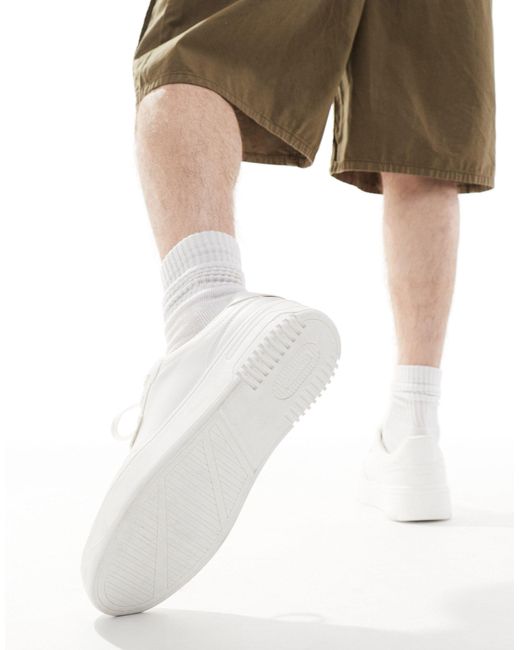 Sneakers bianche con suola spessa scolpita di Pull&Bear in White da Uomo