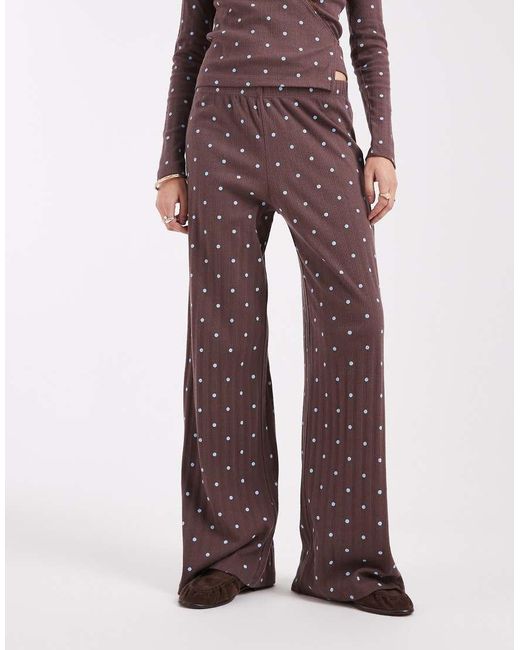 Pantaloni Con Fondo Ampio Color Cioccolato A Pois Traforati di Miss Selfridge in Brown