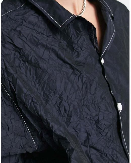 Camisa Negra De Corte Skater Con Pespuntes En Contraste Y Acabado Rugoso De Satén De Collusion de hombre de color Blue