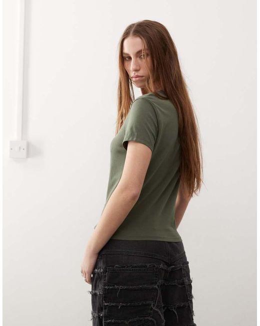 Collusion Aansluitend T-Shirt Met Kapmouwen in het Green