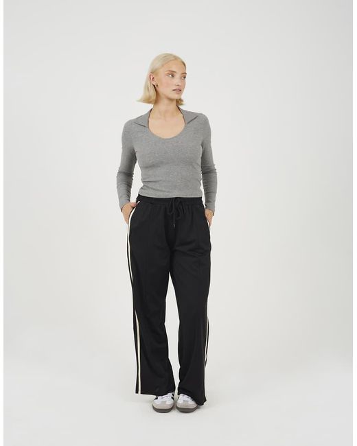 Brave Soul Gray Ribbed V-Neck Collared Top
