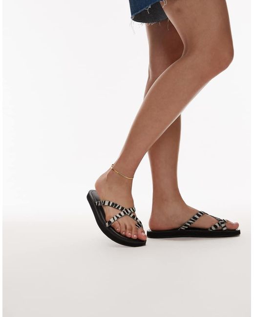 TOPSHOP White Jesse Leather Flat Sandal