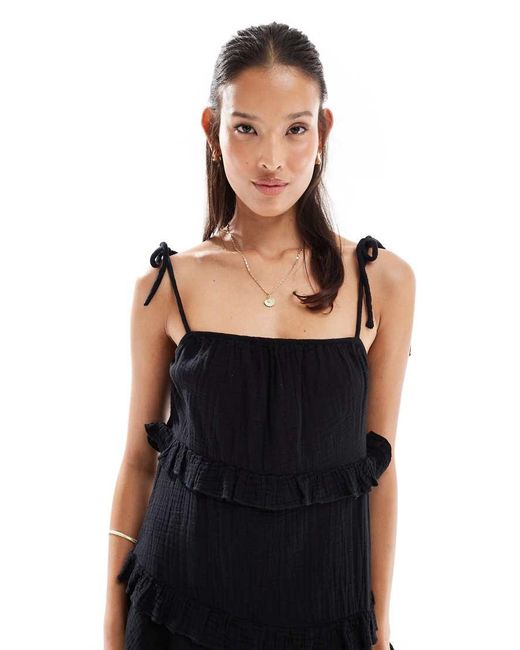 Prendisole Corto A Balze di New Look in Black