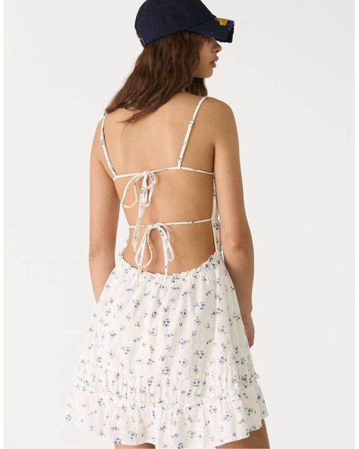 Vestito Senza Maniche Color Écru di Stradivarius in White