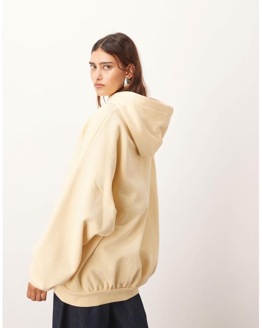 Sweat à capuche oversize épais ARRANGE en coloris Natural