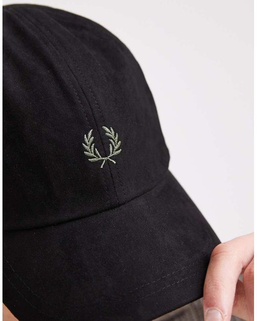 Fred Perry Black Wreath Logo Cap for men