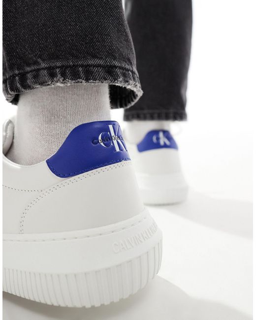 Baskets à semelle cuvette épaisse - et bleu Calvin Klein pour homme en coloris White