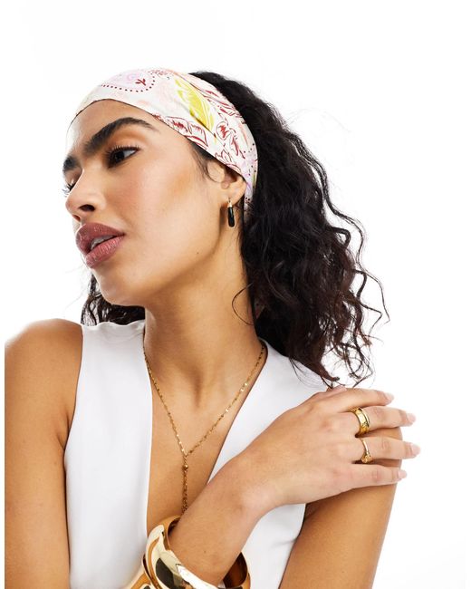 ASOS White – enges kopftuch