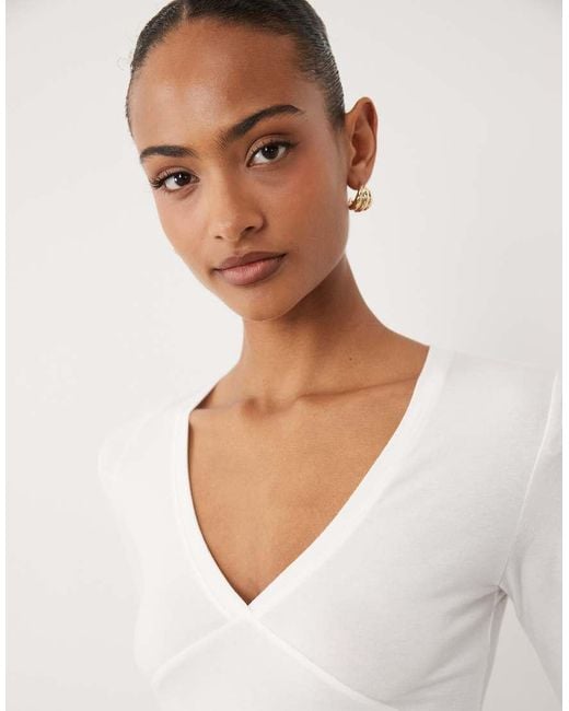Gina Tricot White Deep V-neck 3/4 Sleeve Top
