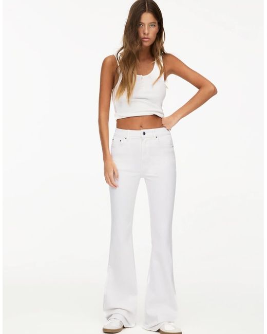 Pull&Bear Flared Jeans Met Lage Taille in het White