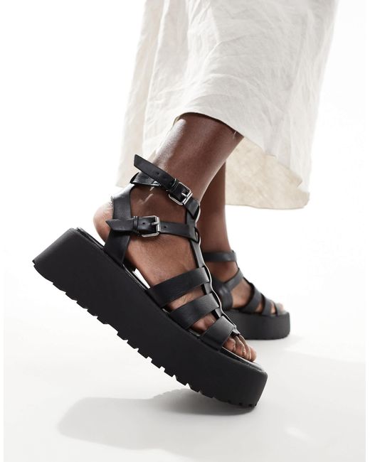 Stradivarius Black – riemchen-sandalen