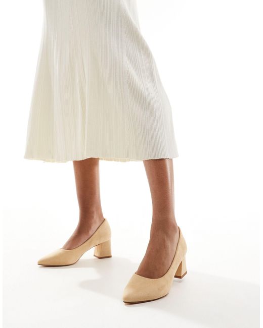 Truffle Collection Natural Wide Fit Block Heel Pumps