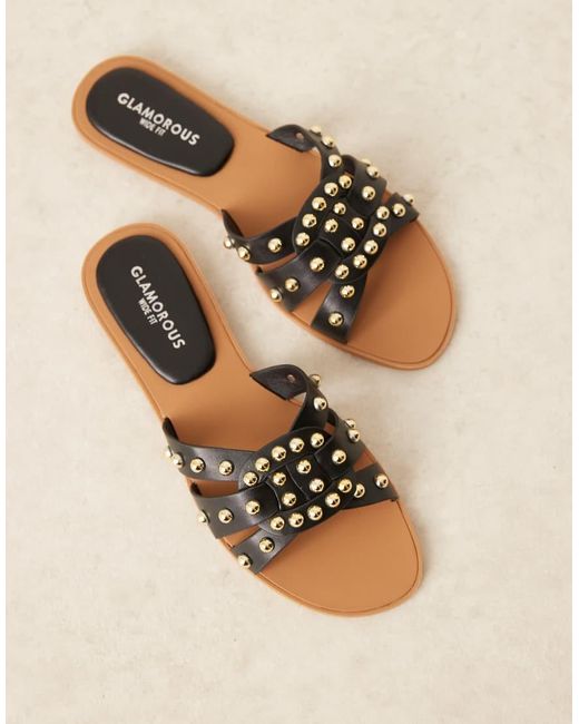 Glamorous Platte Sandalen Met Brede Pasvorm En Studs in het Natural
