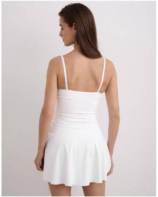 Aim'n White Sense Contour Singlet