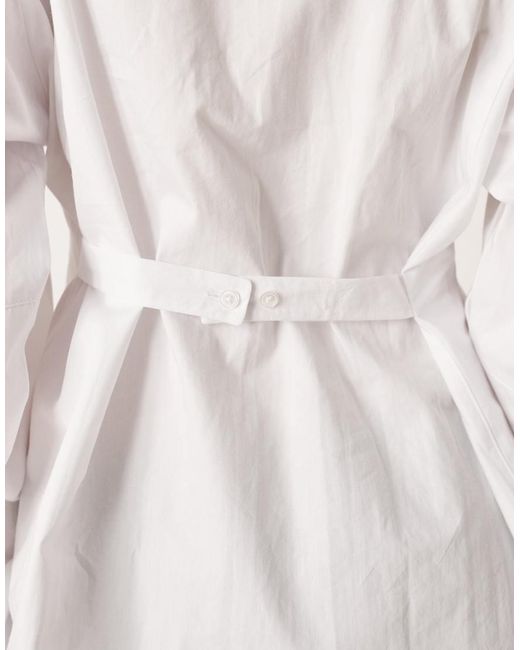 Camisa Blanca Con Mangas Cocoon Y Tira Regulable Trasera De ASOS de color Natural