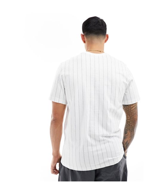 Nike White Striped T-shirt for men