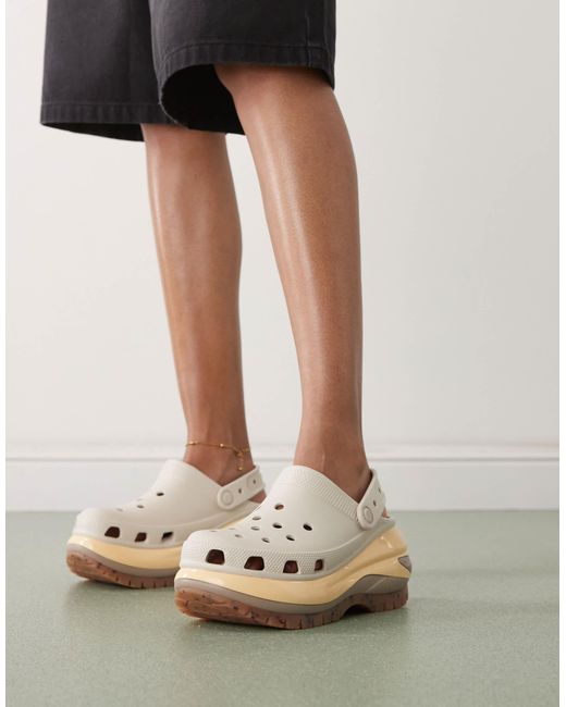 CROCSTM Natural – mega crush – clogs
