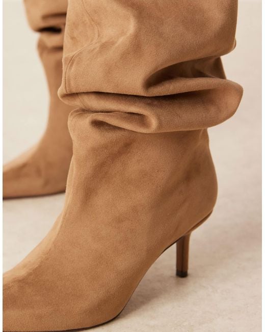 ASOS Blue Curve – cydney – lässige, kniehohe schlupfstiefel aus wildlederimitat