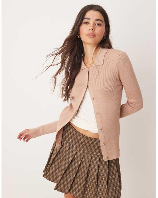 Cardigan Aderente di Miss Selfridge in Brown