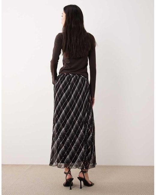 Vila White Woven Plisse Midi Skirt