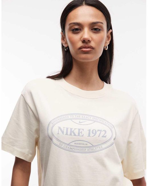 Nike White Boxy Tennis Graphic T-shirt