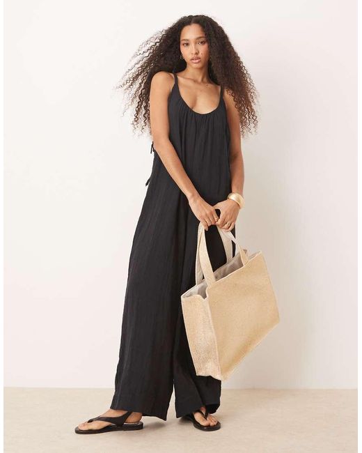 Mono Largo Con Cuello Ancho Y Detalle De Lazadas Trenzadas De Tejido Doble De ASOS de color Natural