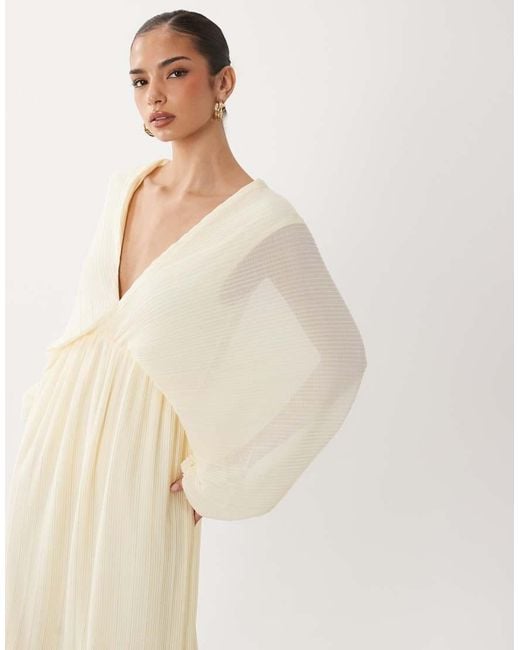 Gina Tricot White Long Sleeve Flowy Pleated Maxi Dress