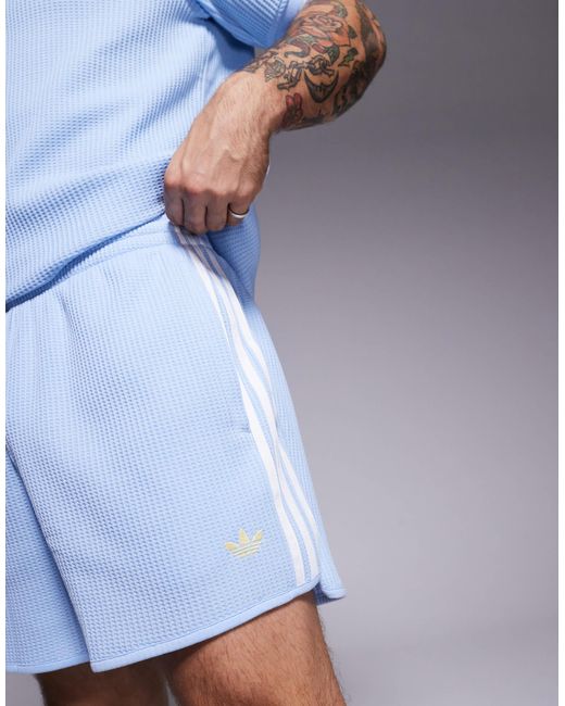 Short gaufré Adidas Originals pour homme en coloris Blue