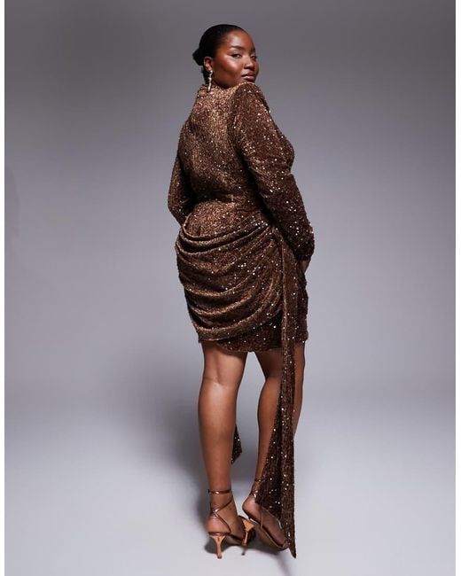 Vestido Corto Marrón Con Lateral Drapeado De Terciopelo Y Lentejuelas De Curve ASOS de color Brown