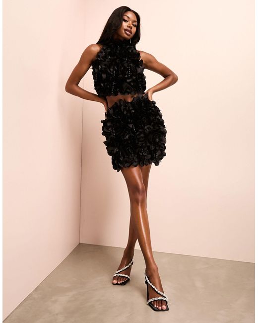 Falda negra con diseño floral tridimensional, volantes y adornos colgantes ASOS de color Natural