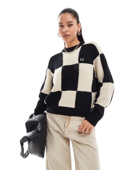 Pull oversize en maille à damier - /blanc cassé Fred Perry en coloris Black