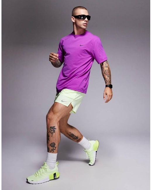 Nike Green Challenger Dri-fit 7 Inch Shorts for men