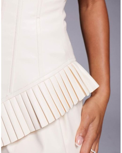 Top A Fascia di ASOS in Gray