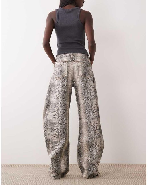 Lioness Natural Horseshoe Barrel Leg Jeans