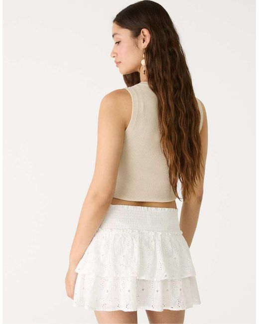Stradivarius Skort Met Borduursels in het White