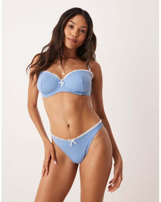 ASOS Vollere Buste in het Blue
