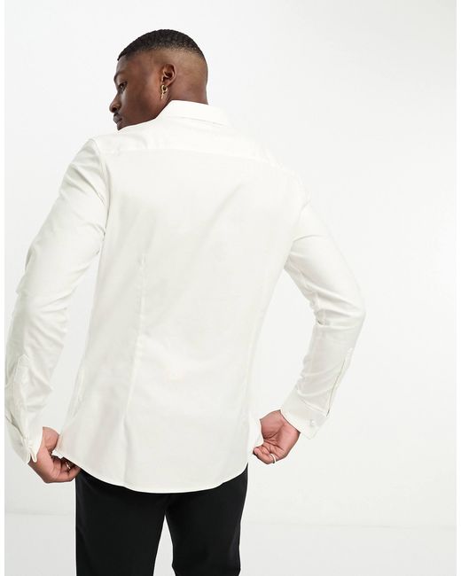 ASOS – schmal geschnittenes twill-hemd mit cutaway-kragen und doppelter manschette, leicht zu bügeln in White für Herren