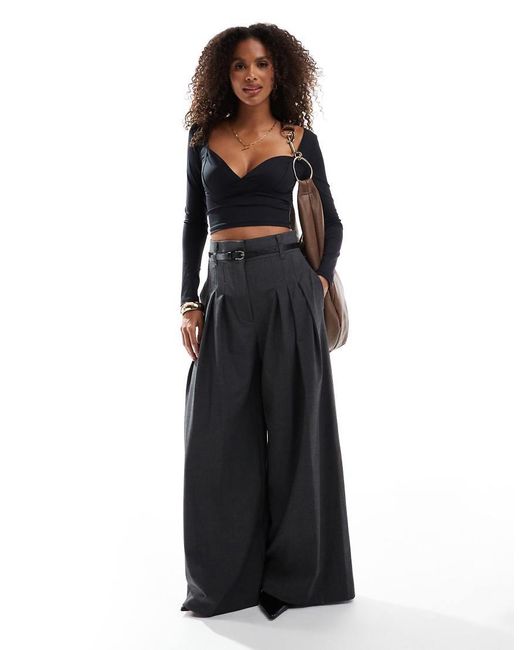 Stradivarius Top Met Diepe V-Hals En Lange Mouwen in het Black
